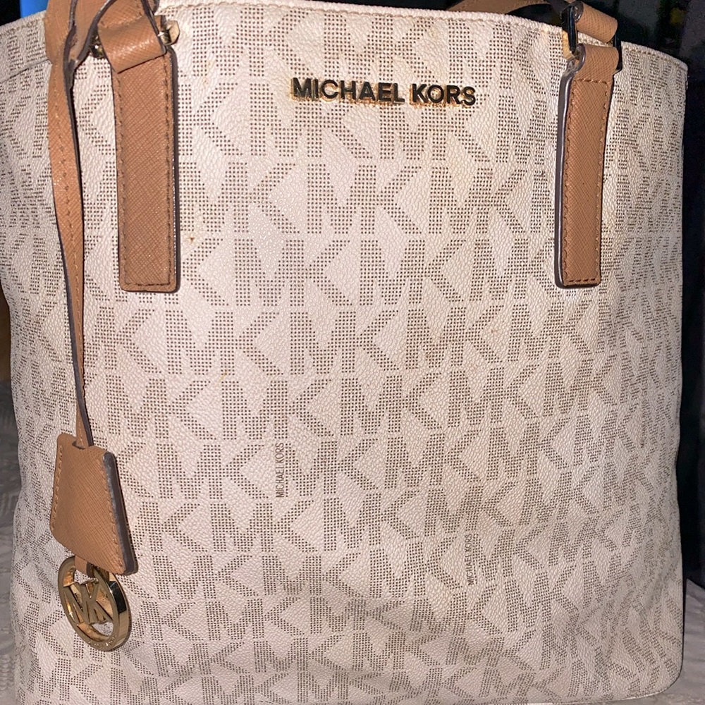 Michael kors purse